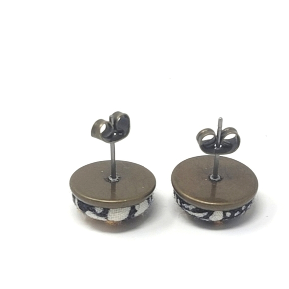 New Handmade | Upcycled Black White Yellow Floral Button Stud Earrings - Picture 2 of 4